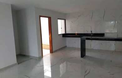 Imagem: A casa possui 2 Dormitórios, 1 Banheiro, 1 Vaga na garagem