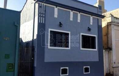 Imagem: A casa possui 3 Dormitórios, 2 Banheiros, 73m² de Área e