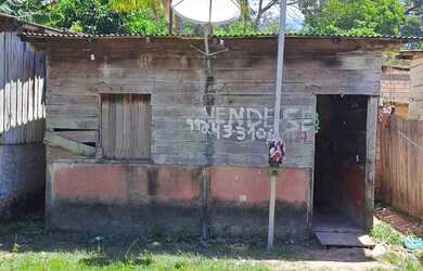 Imagem: A casa à venda possui 1 Dormitório e 1 Banheiro e está localizado