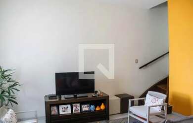 Imagem: A casa possui 3 Dormitórios, 2 Banheiros, 112m² de Área e