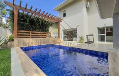 Imagem: A casa em condomínio possui 3 Dormitórios, 5 Banheiros, 3