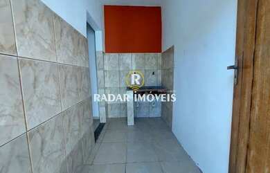 Imagem 3: Kitnet em frente ao portão da Base em São Pedro à venda por R$ 95.000,00