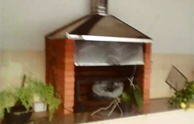 Imagem: A casa possui 4 Dormitórios, 3 Banheiros, 5 Vagas na garagem