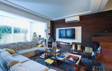 Imagem: A casa em condomínio possui 3 Dormitórios, 5 Banheiros, 3