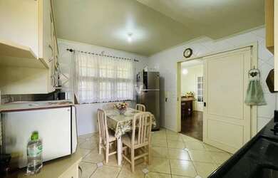 Imagem 9: Casa 04 dormitórios com uma suíte no bairro São José