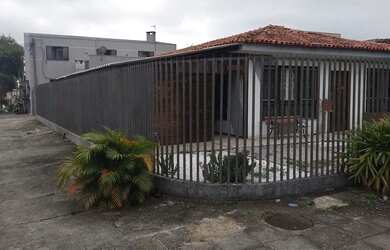 Imagem: O quarto está localizado em Capão Raso, Curitiba para alugar