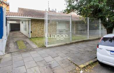 Imagem 2: Casa mobiliada com piscina e salão de festas excelente localização