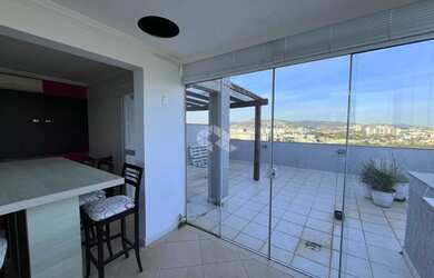 Imagem: O apartamento na cobertura possui 3 Dormitórios, 3 Banheiros