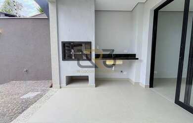 Imagem 10: Portal de Versalhes - Casa de rua