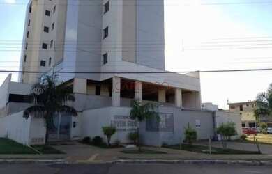 Imagem: O apartamento possui 1 Dormitório, 1 Banheiro, 1 Vaga na garagem