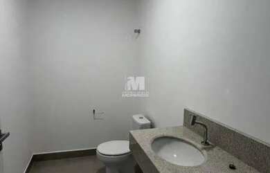 Imagem 8: Casa Comercial para Locação no Coração da Cidade