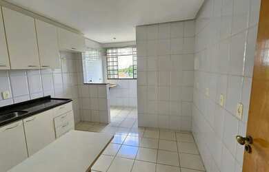 Imagem: O apartamento possui 3 Dormitórios, 3 Banheiros, 2 Vagas na