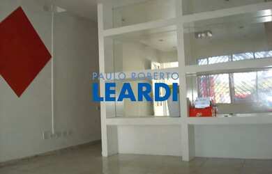 Imagem: O depósito possui 180m² de Área e está localizado em Vila