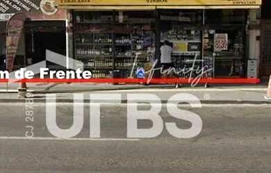 Imagem: O depósito à venda possui 5 Vagas na garagem e 200m² de Área