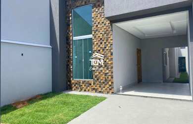 Imagem: A casa possui 3 Dormitórios, 3 Banheiros, 3 Vagas na garagem