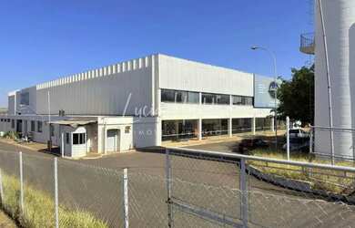 Imagem: O depósito possui 5 Vagas na garagem, 5.236m² de Área, Imóvel