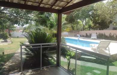 Imagem: A casa possui 3 Dormitórios, 3 Banheiros, 5 Vagas na garagem