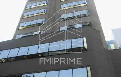 Imagem: O depósito possui 2 Vagas na garagem e 87m² de Área e está