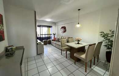 Imagem: O apartamento possui 4 Dormitórios, 3 Banheiros, 2 Vagas na