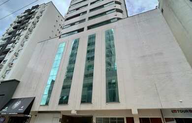 Imagem: O apartamento possui 3 Dormitórios, 4 Banheiros, 2 Vagas na