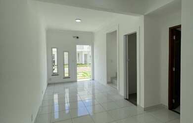 Imagem: A casa em condomínio possui 2 Dormitórios, 2 Banheiros, 1