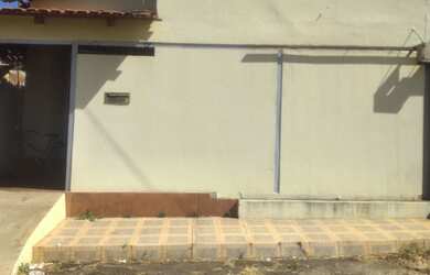 Imagem 2: Casa. Churrasqueira, Varanda, 2 Vagas na garageme3 Dormitórios