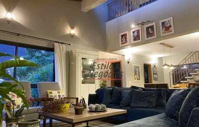 Imagem 3: Casa com 3 Suítes à venda, 350 m² por R$ 1.990.000 - GRANJA VIANA VINTAGE...