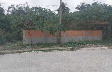 Imagem: O terreno possui 750m² de Área e está localizado em Vila