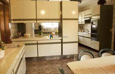 Imagem 4: MARAVILHOSO IMÓVEL. Churrasqueira, 377m² de Área, 4 Vagas na garageme4...