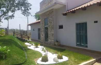 Imagem 2: Linda casa em condomínio fechado no Corumbá 4. Porteira fechada. Oportunidade...