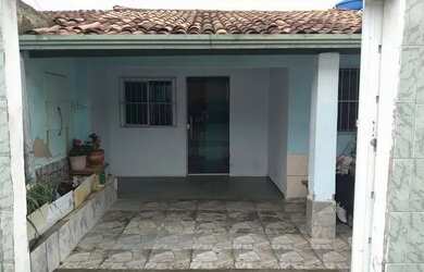 Imagem: A casa possui 2 Dormitórios, 1 Banheiro, 1 Vaga na garagem