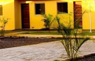 Imagem: A casa em condomínio possui 2 Dormitórios, 2 Banheiros, 2