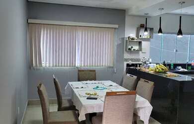 Imagem 11: Vendo casa. 380m² de Área, 5 Vagas na garageme4 Dormitórios