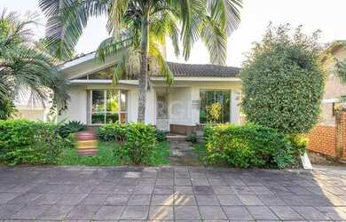 Imagem: A casa em condomínio possui 3 Dormitórios, 3 Banheiros, 3