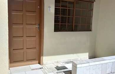 Imagem: A casa em condomínio possui 2 Dormitórios, 1 Banheiro, 1 Vaga