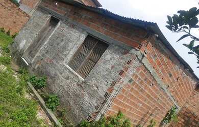 Imagem: A casa possui 2 Dormitórios, 3 Banheiros, 1 Vaga na garagem
