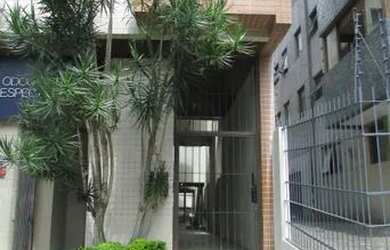 Imagem: O apartamento possui 1 Dormitório, 2 Banheiros, 1 Vaga na garagem