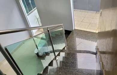 Imagem 13: Vendo casa. 380m² de Área, 5 Vagas na garageme4 Dormitórios