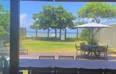 Imagem: A casa possui 4 Dormitórios, 5 Banheiros, 5 Vagas na garagem