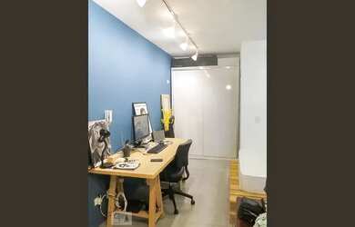 Imagem: O studio possui 1 Dormitório, 1 Banheiro, 1 Vaga na garagem