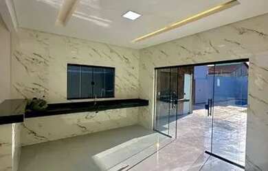 Imagem 4: Casa em Senador Canedo. Piscina, Churrasqueira, Varandae151m² de Área