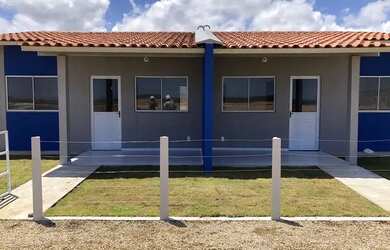 Imagem: A casa possui 2 Dormitórios, 1 Banheiro, 1 Vaga na garagem