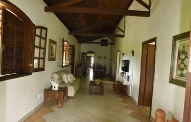 Imagem: A pousada chalé possui 4 Dormitórios, Acomodam 25 pessoas