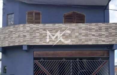 Imagem: A casa possui 5 Dormitórios, 3 Banheiros, 2 Vagas na garagem