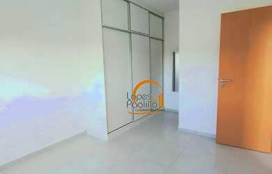 Imagem: O apartamento possui 1 Dormitório, 2 Banheiros, 1 Vaga na garagem