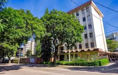 Imagem 2: Apartamento 03 quartos no Batel. Suíte. Claro, ensolarado e bem ventilado....