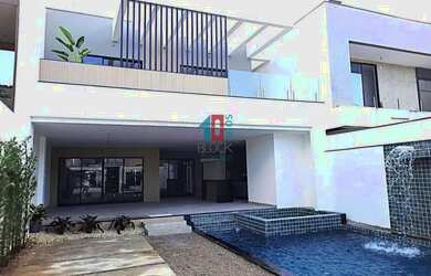 Imagem: A casa em condomínio à venda possui 5 Dormitórios, 5 Banheiros