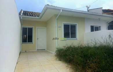 Imagem: A casa possui 2 Dormitórios, 1 Banheiro, 1 Vaga na garagem