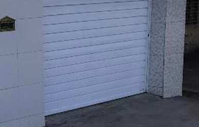 Imagem: A casa possui 3 Dormitórios, 1 Vaga na garagem e 150m² de