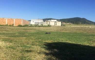 Imagem: O terreno possui 260m² de Área e está localizado em Fluminense
